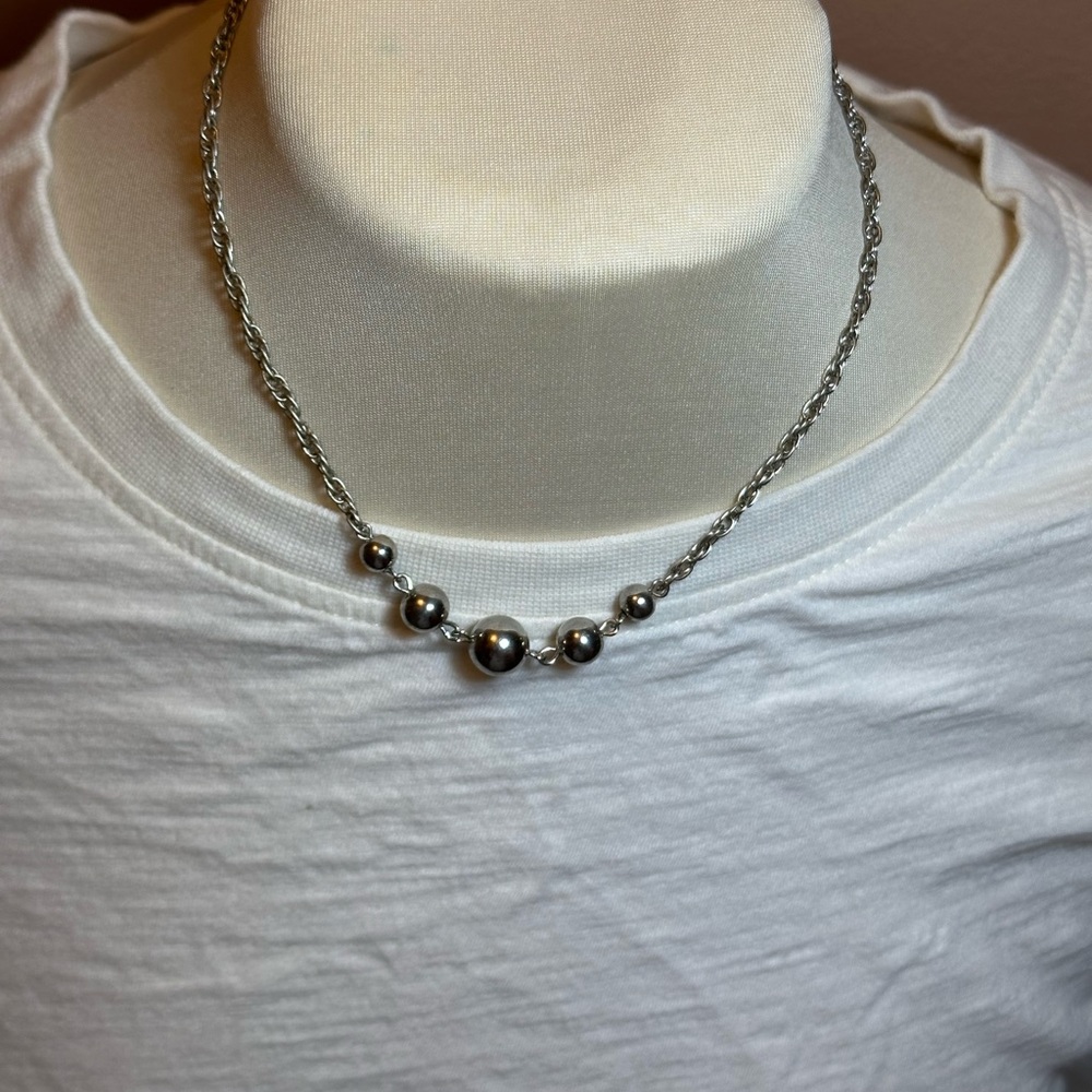 Kids Silver balls necklace